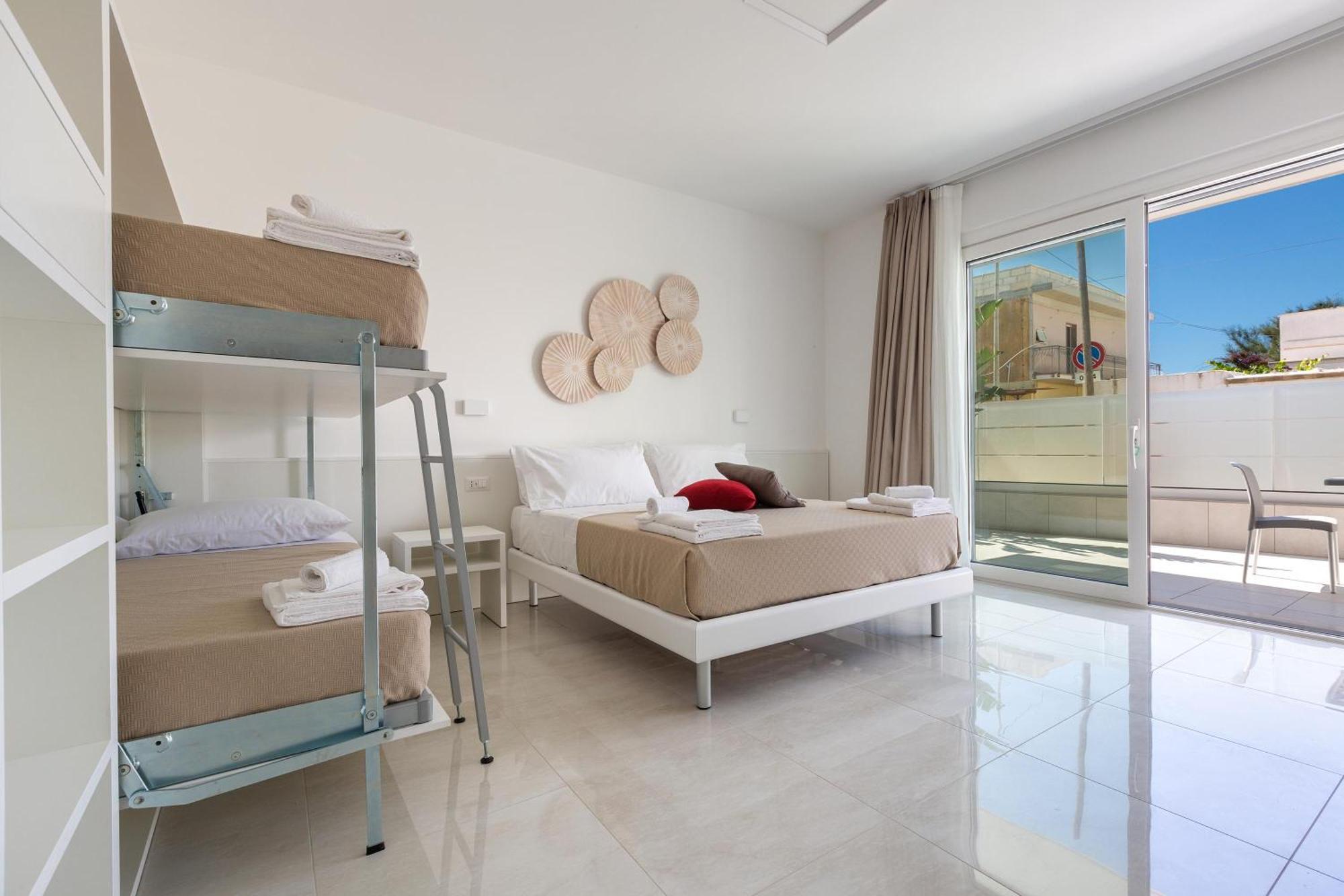 Stella Del Mare Residence Torre Pali الغرفة الصورة